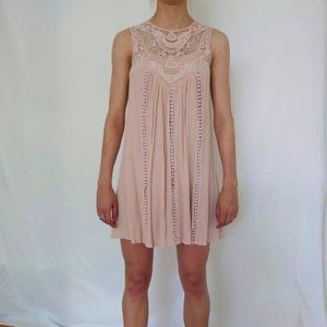 S | Mossimo | Blush Lace Shift Dress